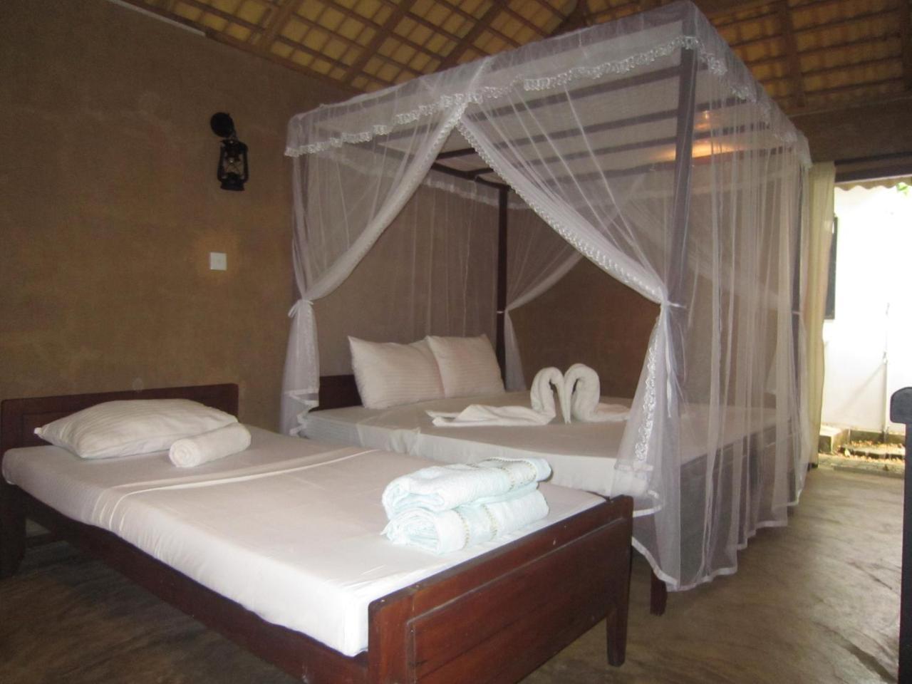 Villa Lotus Хіккадува Екстер'єр фото